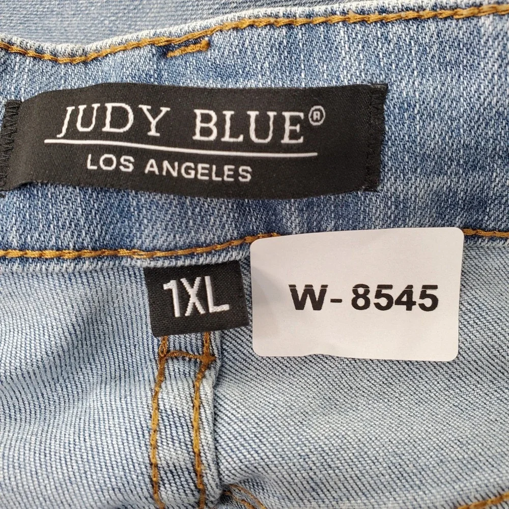 Judy Blue Women Shorts 1XL Light Blue Denim Cuffed JB150205 6